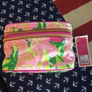 Lilly Pulitzer for Target elaboration make up case